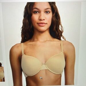 NWT Chantelle Basic invisible t-shirt bra